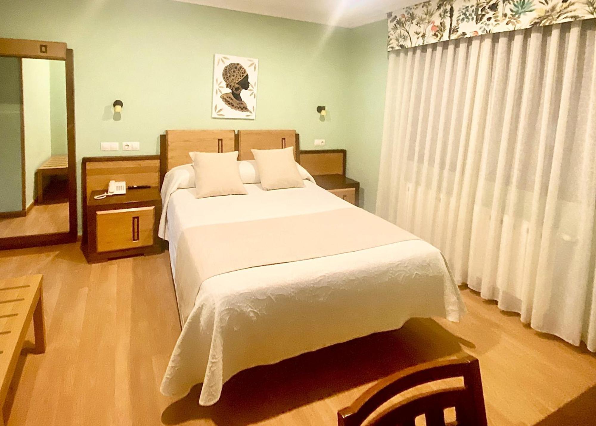 Hotel Spa Galatea Burela Eksteriør bilde